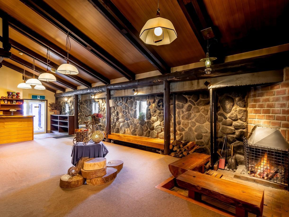 Community House Tyrolien Otel Hakuba Dış mekan fotoğraf