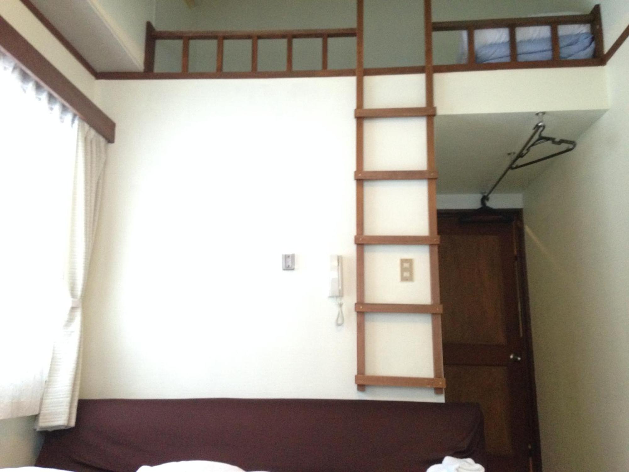 Community House Tyrolien Otel Hakuba Oda fotoğraf