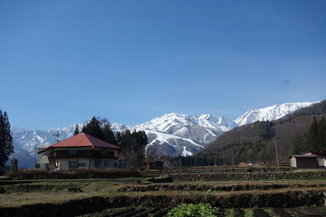 Community House Tyrolien Otel Hakuba Dış mekan fotoğraf
